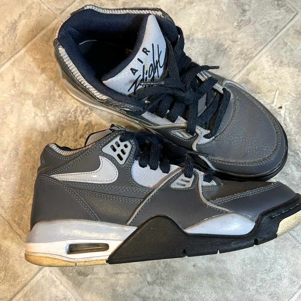Navy and Grey Nike Flights boys 5